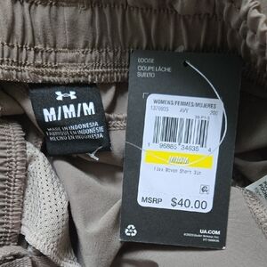 Under Armour Women's Flex Woven Shorts in Taupe